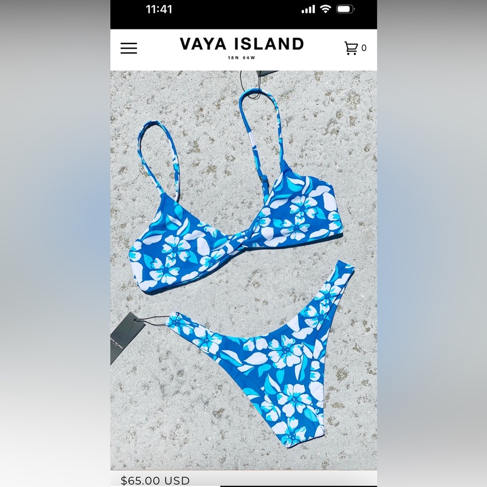 Vaya Island Bikini top